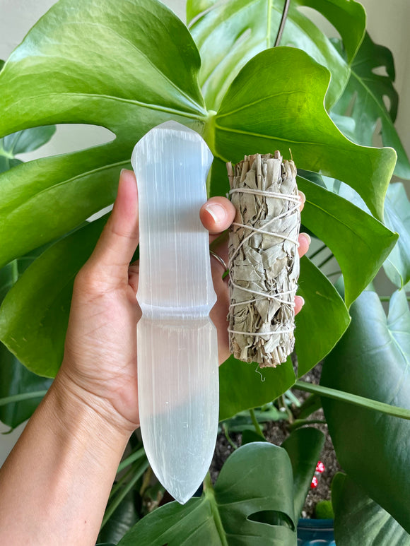 Selenite dagger & White sage